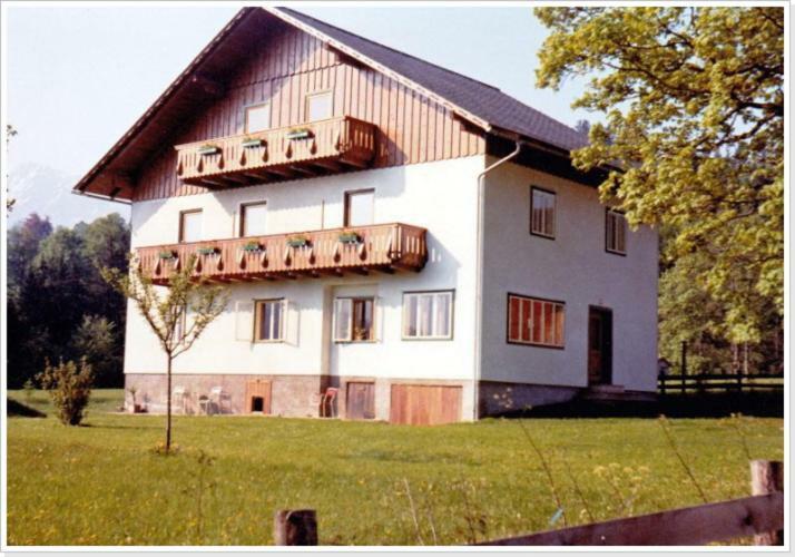 Ferienwohnung Haus Einhirn Алтаусзее Екстериор снимка